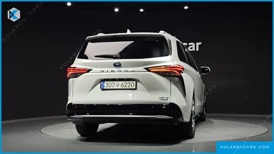 TOYOTA SIENNA 2.5 HYBRID 2WD