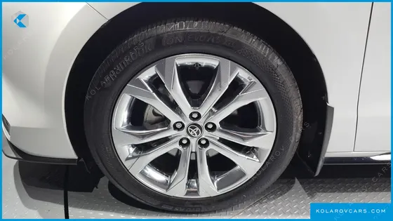 TOYOTA SIENNA 2.5 HYBRID 2WD