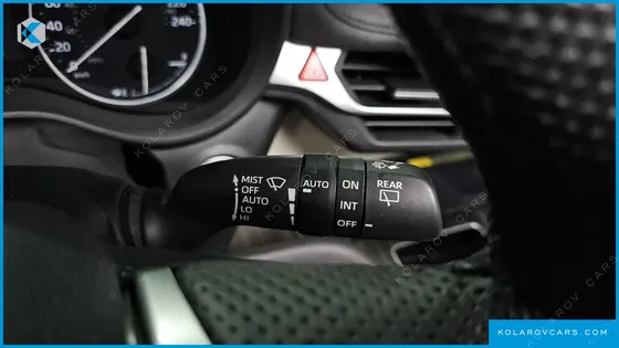 TOYOTA SIENNA 2.5 HYBRID 2WD