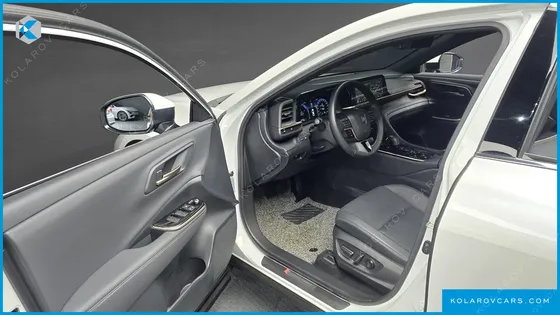 TOYOTA CROWN 2.5 4WD HYBRID