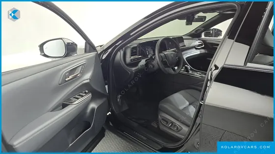 TOYOTA CROWN 2.4 4WD DUAL BOOST HYBRID