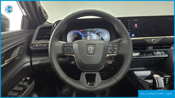 TOYOTA CROWN 2.4 4WD DUAL BOOST HYBRID