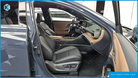 TOYOTA CROWN 2.5 4WD HYBRID