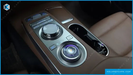 GENESIS GV70 2.5T GASOLINE 2WD