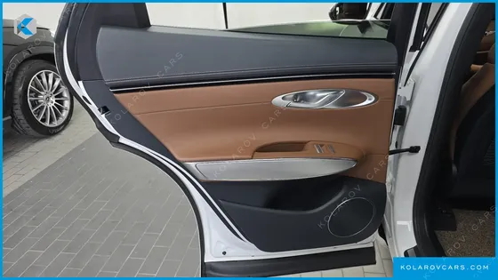 GENESIS GV70 2.5T GASOLINE 2WD