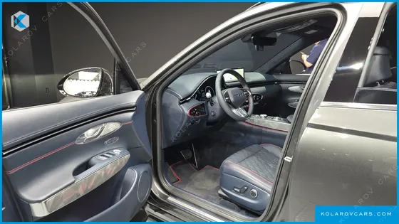 GENESIS GV70 2.5T GASOLINE 2WD