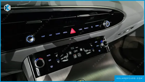 GENESIS GV70 2.5T GASOLINE 2WD