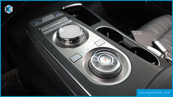 GENESIS GV70 2.5T GASOLINE 2WD