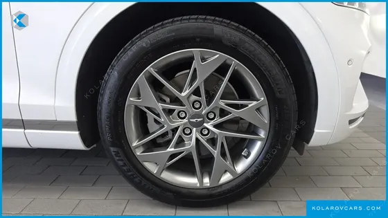 GENESIS GV70 2.5T GASOLINE 2WD