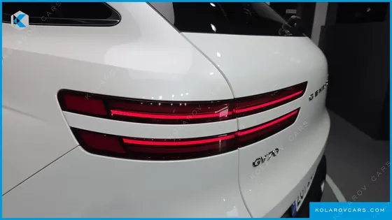 GENESIS GV70 2.5T GASOLINE 2WD