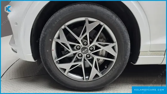 GENESIS GV70 2.5T GASOLINE 2WD