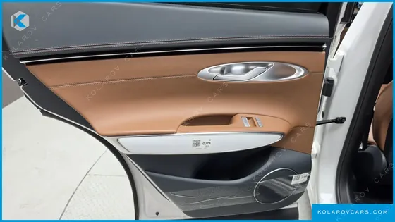 GENESIS GV70 2.5T GASOLINE 2WD