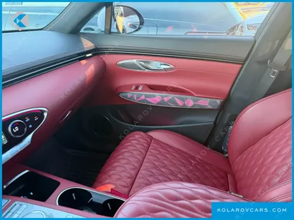 GENESIS GV70 2.5T GASOLINE 2WD