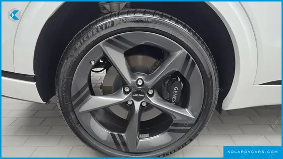 GENESIS GV70 2.5T GASOLINE 2WD