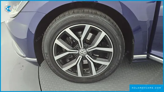 VOLKSWAGEN PASSAT 2.0 TDI PREMIUM