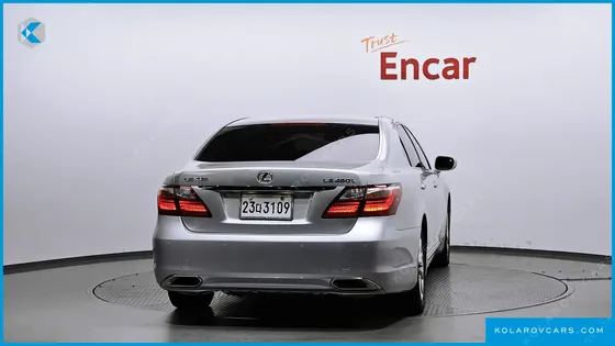 LEXUS LS 5-SEATS