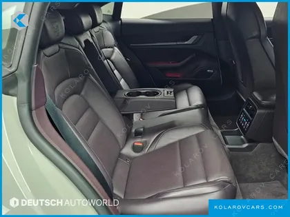 PORSCHE TAYCAN 4S