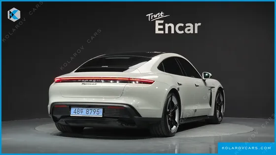 PORSCHE TAYCAN 4S