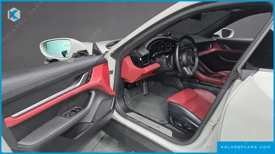 PORSCHE TAYCAN 4S
