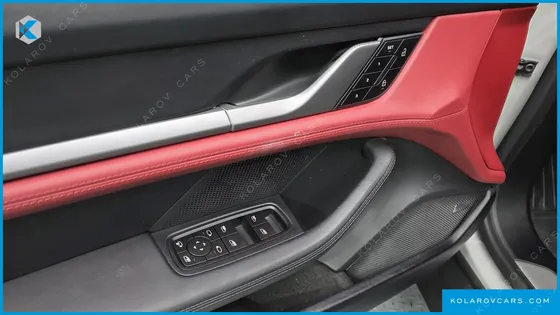 PORSCHE TAYCAN 4S