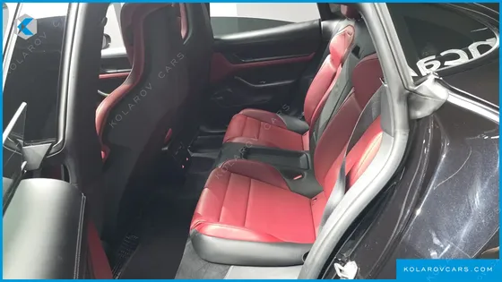 PORSCHE TAYCAN 4S