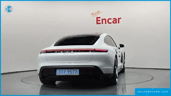 PORSCHE TAYCAN 4S