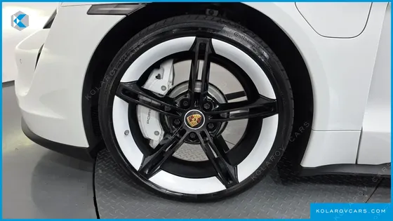 PORSCHE TAYCAN 4S