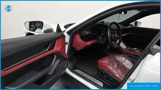 PORSCHE TAYCAN 4S