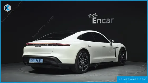 PORSCHE TAYCAN 4S
