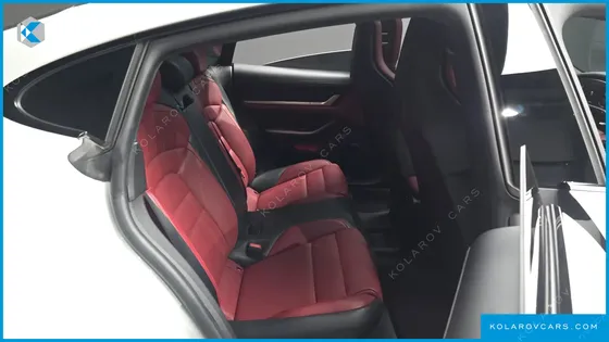 PORSCHE TAYCAN 4S