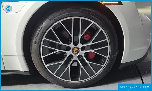 PORSCHE TAYCAN 4S