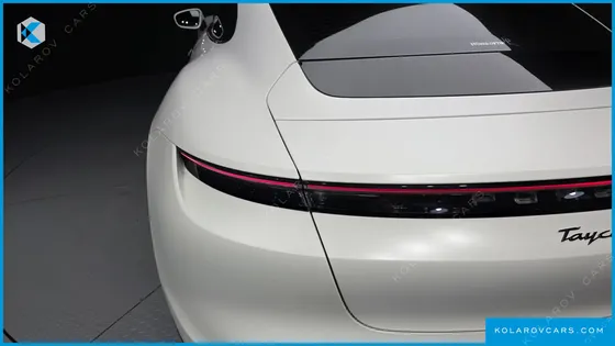 PORSCHE TAYCAN 4S