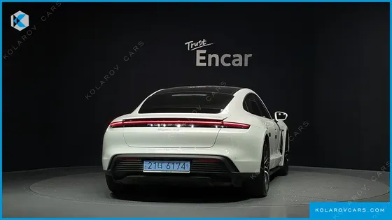 PORSCHE TAYCAN 4S