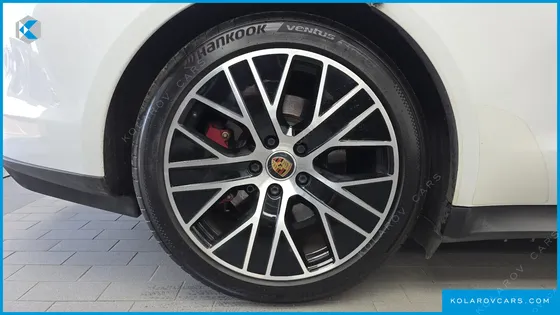 PORSCHE TAYCAN 4S