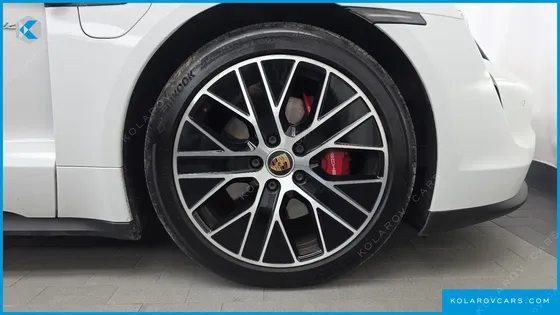 PORSCHE TAYCAN 4S