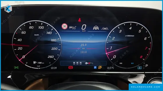 MERCEDES E-CLASS E300 4MATIC AMG LINE