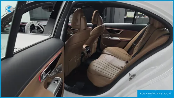 MERCEDES E-CLASS E300 4MATIC AMG LINE
