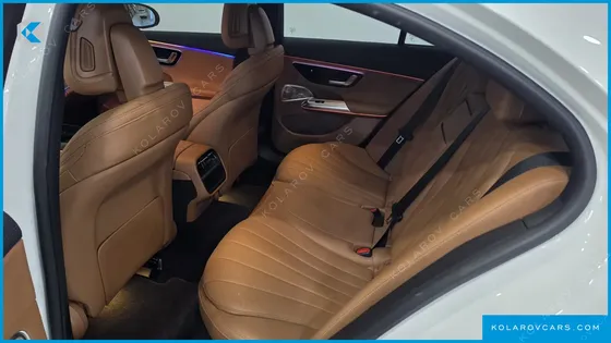 MERCEDES E-CLASS E300 4MATIC EXCLUSIVE