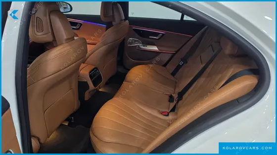 MERCEDES E-CLASS E300 4MATIC EXCLUSIVE