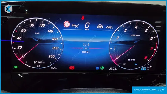 MERCEDES E-CLASS E300 4MATIC AMG LINE