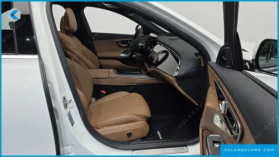 MERCEDES E-CLASS E300 4MATIC AMG LINE