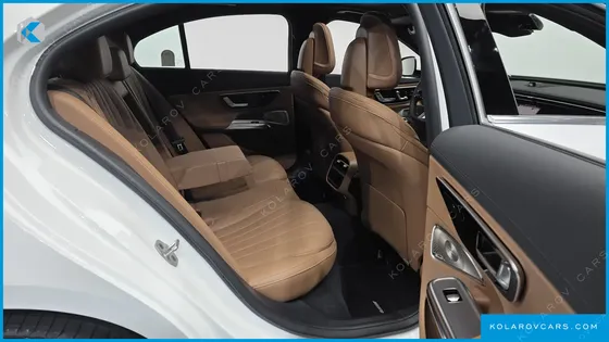 MERCEDES E-CLASS E300 4MATIC AMG LINE
