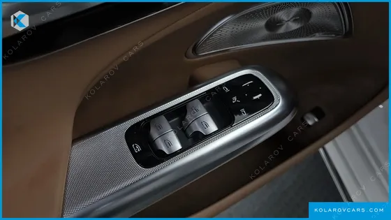 MERCEDES E-CLASS E300 4MATIC AMG LINE