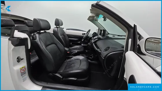 VOLKSWAGEN BEETLE 2.0 CABRIOLET