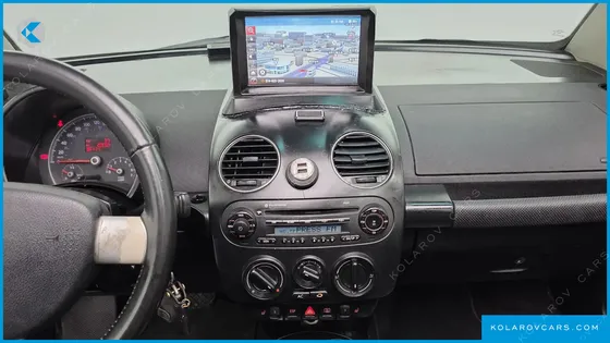 VOLKSWAGEN BEETLE 2.0 CABRIOLET