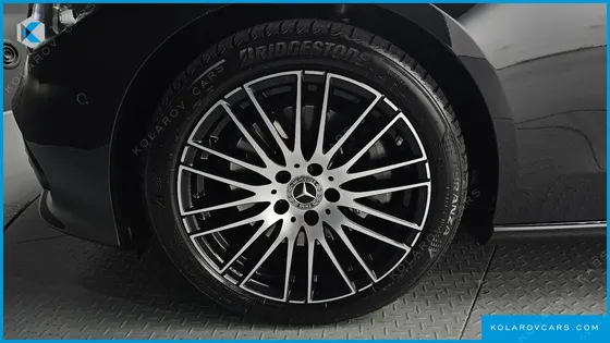 MERCEDES C-CLASS C300 4MATIC AVANTGARDE