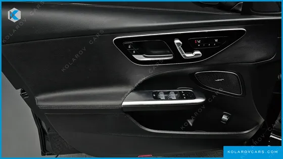 MERCEDES C-CLASS C300 4MATIC AVANTGARDE