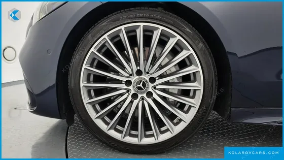 MERCEDES C-CLASS C300 4MATIC AMG LINE