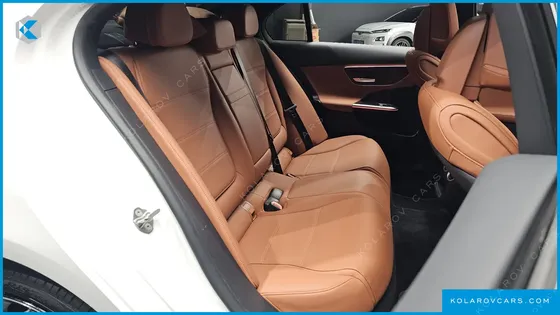 MERCEDES C-CLASS C300 4MATIC AVANTGARDE