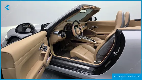 PORSCHE 911 CARRERA 4 CABRIOLET